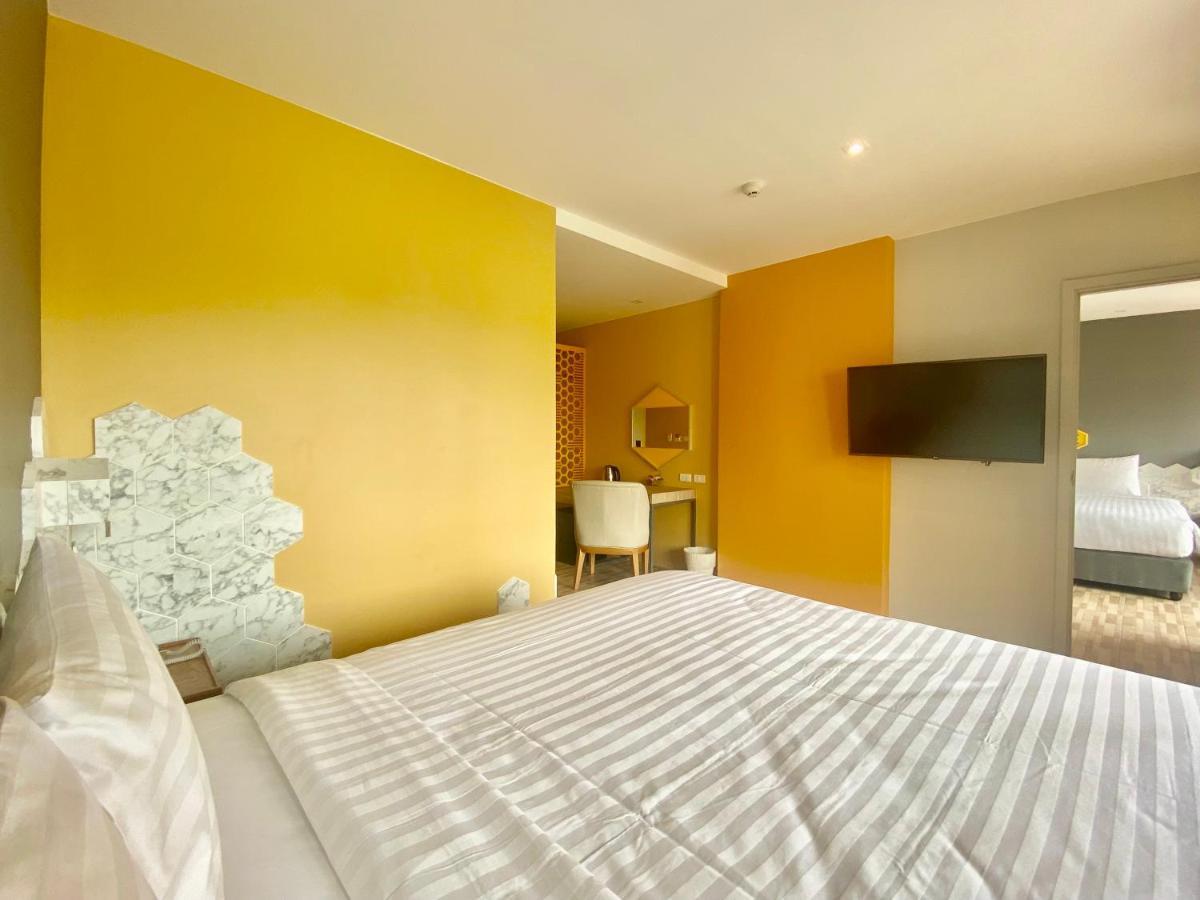 Beehive Boutique Hotel Phuket Exterior foto