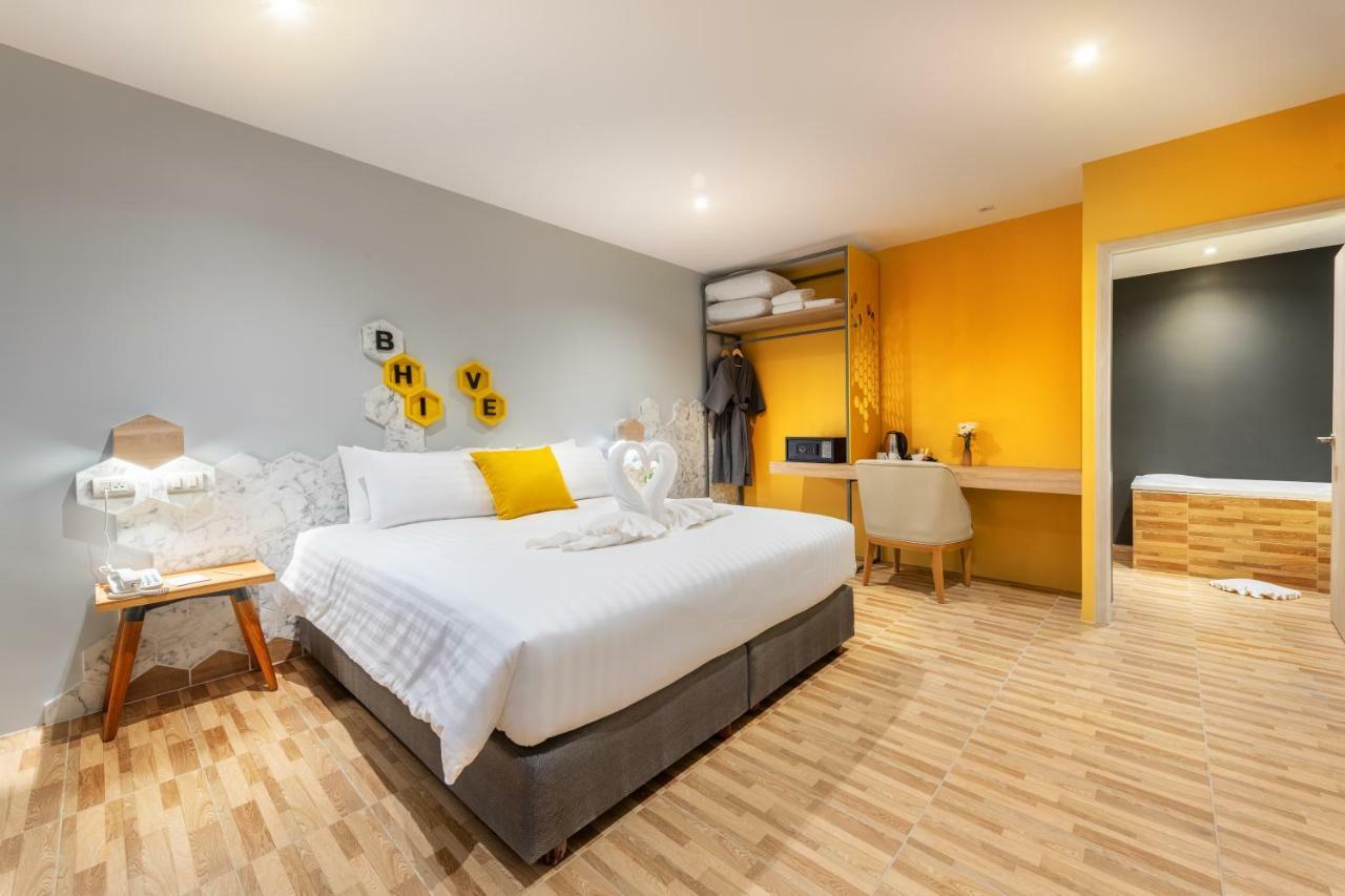 Beehive Boutique Hotel Phuket Exterior foto