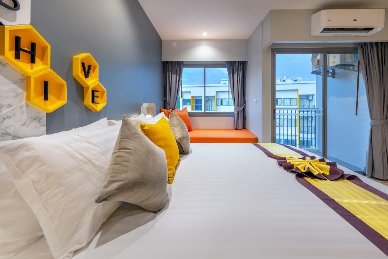 Beehive Boutique Hotel Phuket Exterior foto